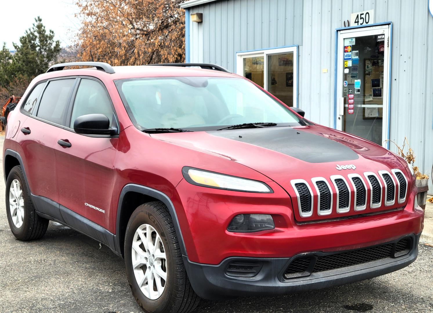 2016 Maroon /Tan Jeep Cherokee Sport (1C4PJMAB9GW) with an 2.4L I4 engine, 9 Speed Automatic transmission, located at 450 N Russell, Missoula, MT, 59801, (406) 543-6600, 46.874496, -114.017433 - Clean 4 Wheel Drive SUV. Air. Cruise. Tilt. Power Windows and Locks. Bluetooth. Backup Camera. - Photo#6